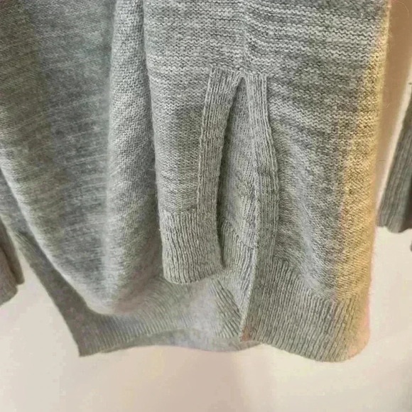 Lou & Grey Knit Sweater Size L - Picture 5 of 7
